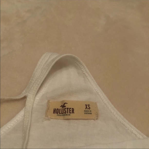 Hollister Tank Top Bundle - Picture 8 of 10
